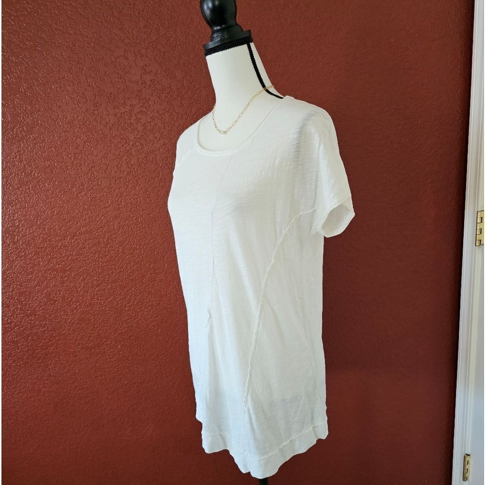 Chico's White Short Sleeve Relaxed Scoop Neck T-Shirt - Picture 2 of 7